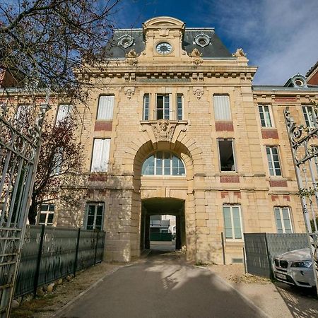 Le Corbeau Et Le Homard, Un Vrai Havre De Paix Lägenhet Dijon Exteriör bild